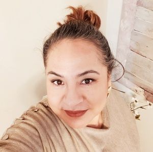 Meet your Posher, Norma